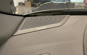 Audi Q3/RSQ3 F3 SANOS Soundsystem